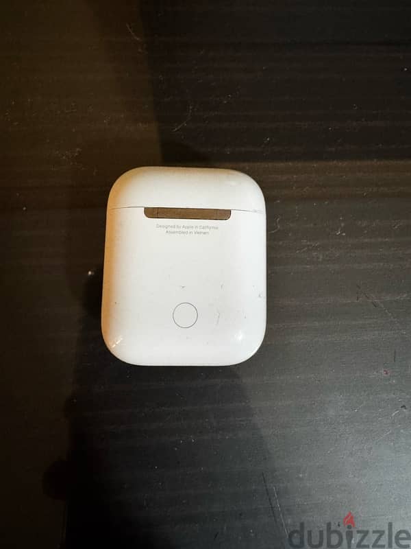 للبيع airpods 2 كنت جايبها من الكويت 1