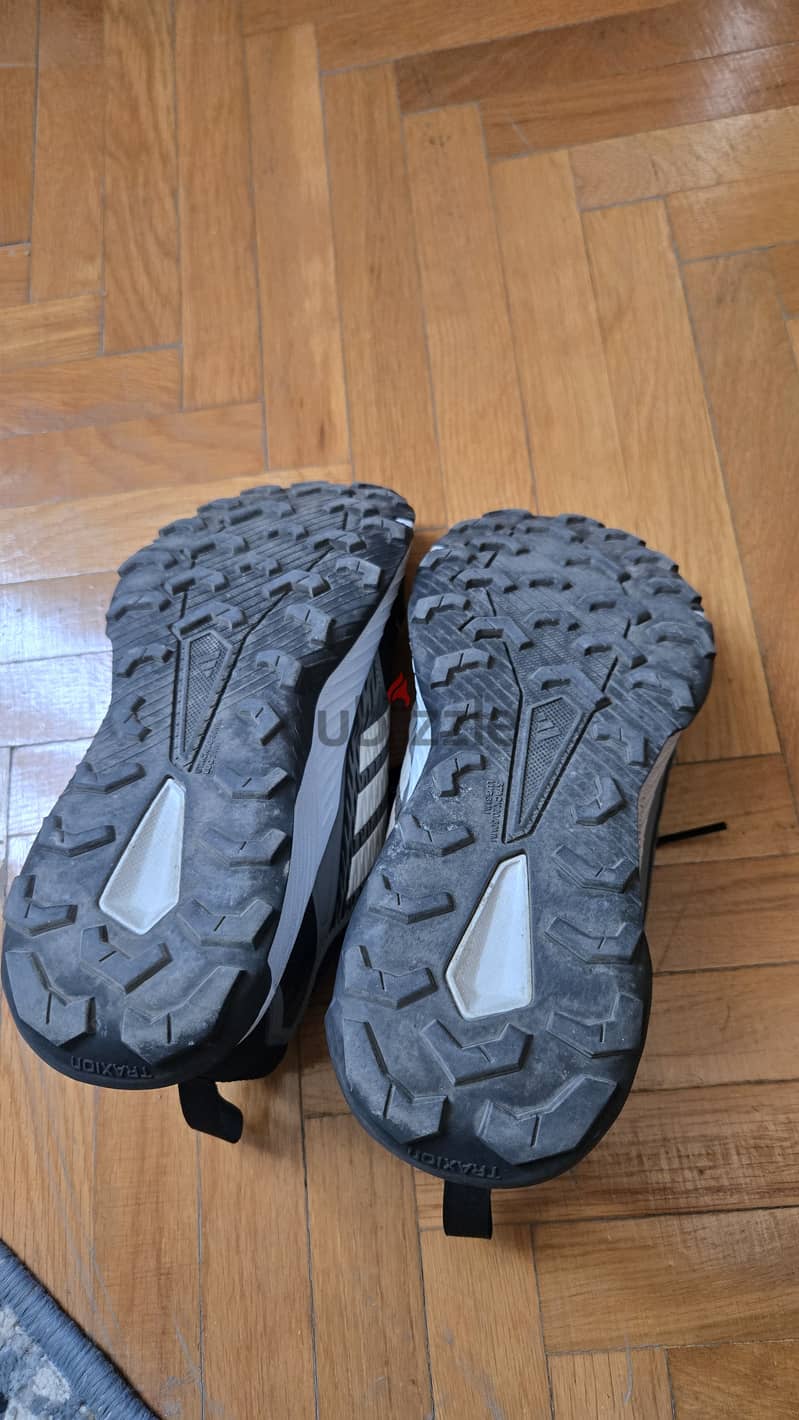 Adidas unisex TERREX TRACEFINDER 5