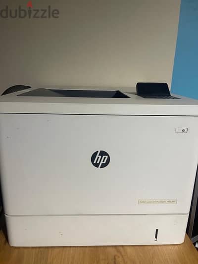 HP peinter laser color M553m