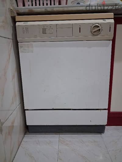غسالة اطباق كالجديدة