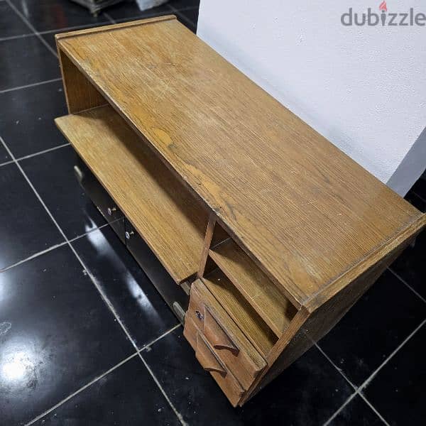 tv unit 2