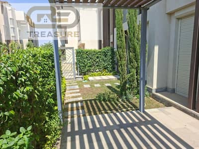 Fully furnished Apartment with Garden in Eastown - new cairo
