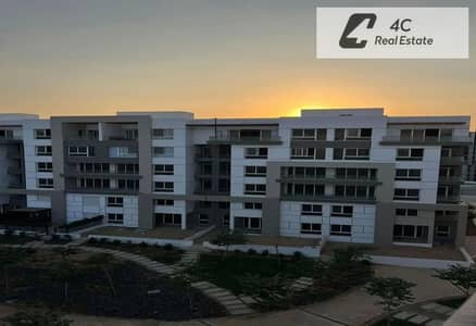 Apartment 168 sqm  in Compound Hyde Park Garden Residence Pool View Prime Location