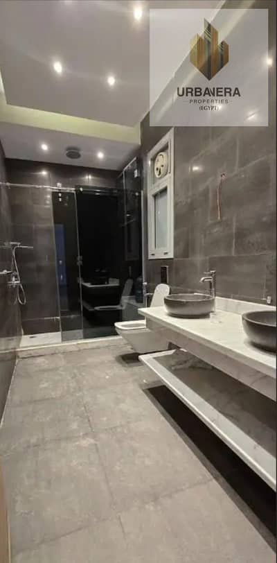 شقة فاخرة للبيع تشطيب سوبر لوكس كمباوند Palm Hills - VGK التجمع الخامس القاهرة الجديدة