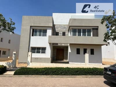 Standalone Modern Villa with Open View for Sale in Hyde Park New Cairo – Fifth Settlement