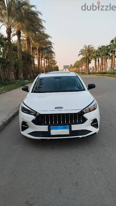 جاهز دائماً لكل أنواع خدمات السياحة و المطارات و السفر