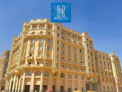 بفيو ممبز علي البرج الايقوني و بأقل سعر في اميز احياء العاصمه الاداريه استلم فوري شقه متشطبه بالتكييفات برايم لوكيشن للبيع بكمبوند نيو جاردن سيتي