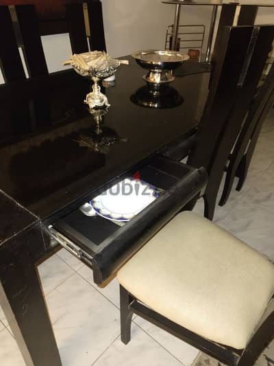 طاوله طعام مودرن