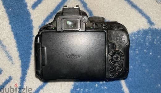 nikon d5300 with 17-50mm 2.8 with flash
