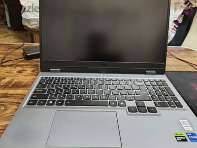lenovo LOQ 15IRX10