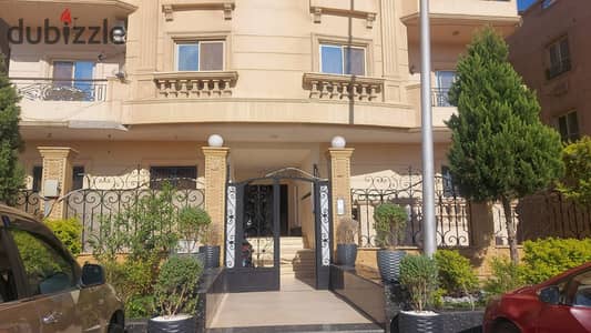 شقه للبيع بالياسمين 2 بالتجمع الأول NEW CAIRO