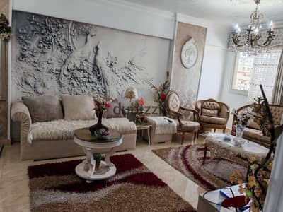 Apartment for sale in Sporting – 125m – 3 rooms – fully facing the street – high floor