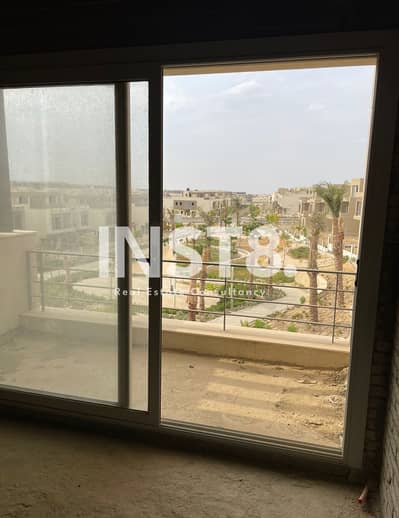ستاندلون جاهز فورا بأكبر مساحة وفيو مفتوح في بالم هيلز نيو كايرو