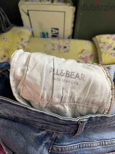 بنطلون جينز أزرق بول آند بير Pull & Bear مقاس 31Pull& Bear بول آند بير