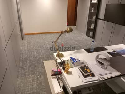 فنين خبرة فرش و تركيب سجاد أرضيات موكيت بلاط 50*50 جديد او مستعمل سجاد