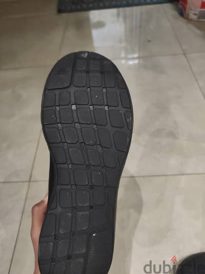 جزمه مقاس 42 المركه اديداس.  adidas