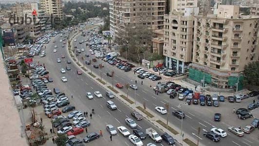 مبني اداري للبيع علي شارع الميرغني الرئيسي 2000 م فى مصر الجديدة
