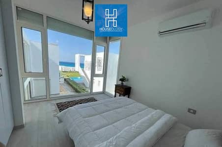 With a 5% down payment and installments over 8 years, own a fully finished chalet with a direct view of the sea and lagoon at Seashore Hyde Park
