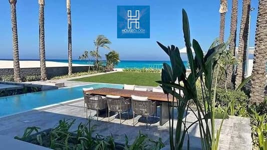 With a 5% down payment and installments over 8 years, own a fully finished chalet with a direct view of the sea and lagoon at Seashore Hyde Park
