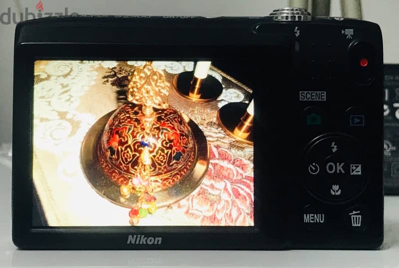 Nikon  COOLPIX S2900 20.1 MEGAPIXELS 4