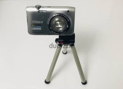 Nikon  COOLPIX S2900 20.1 MEGAPIXELS