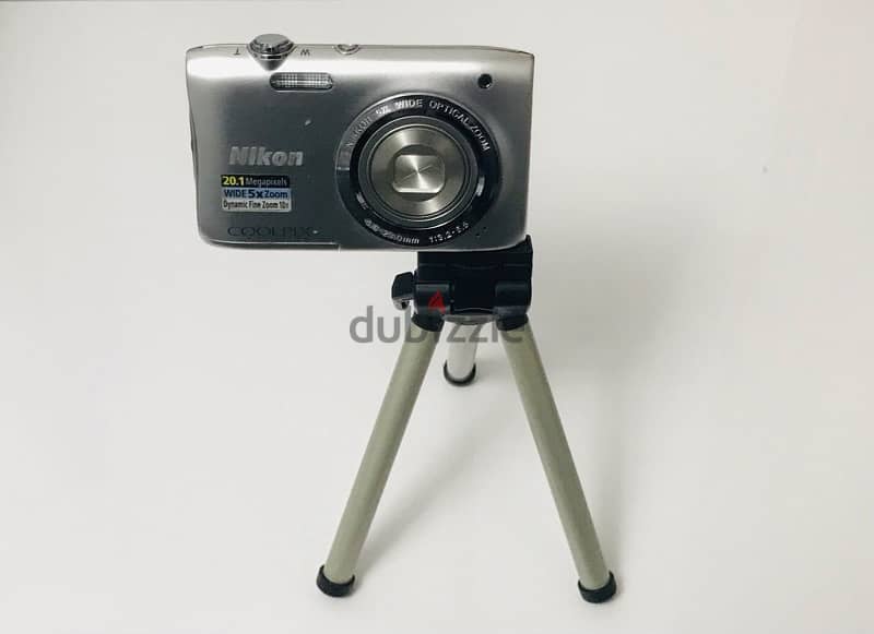 Nikon  COOLPIX S2900 20.1 MEGAPIXELS 1