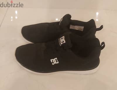 DC shoes men size 42