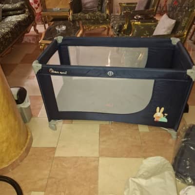 سرير اطفال