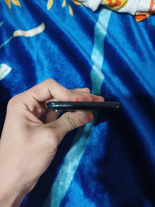iPhone XR 2