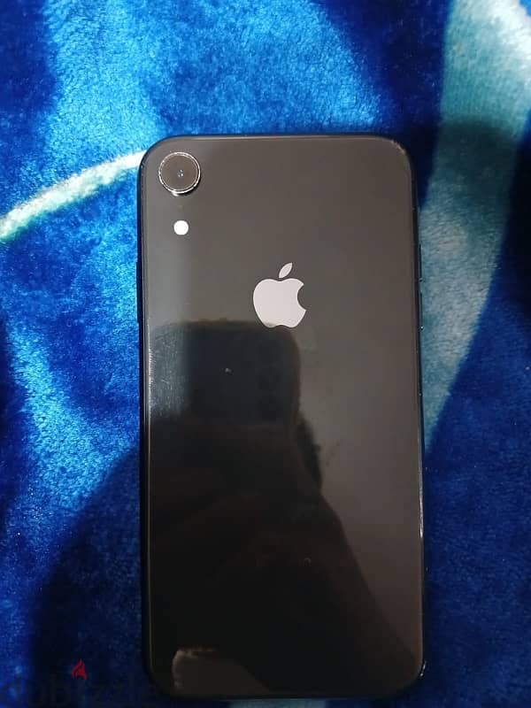 iPhone XR 4