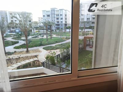 شقة للايجار 160 متر 2 غرف نوم جاهزه للمعاينه في كمبوند هايد بارك باقل سعر التجمع الخامس القاهره الجديده in Hyde Park Compound New Cairo