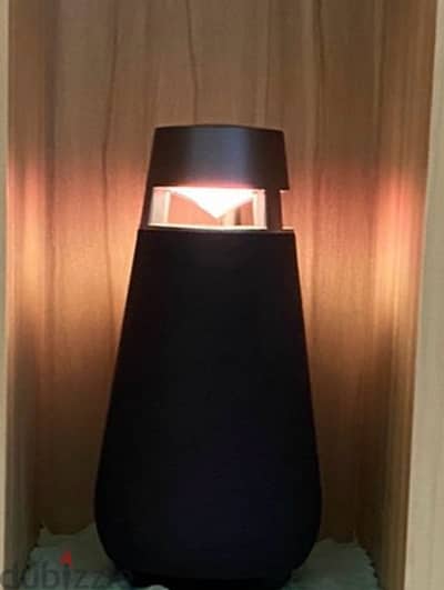 LG  Speaker XBOOM360 XO3