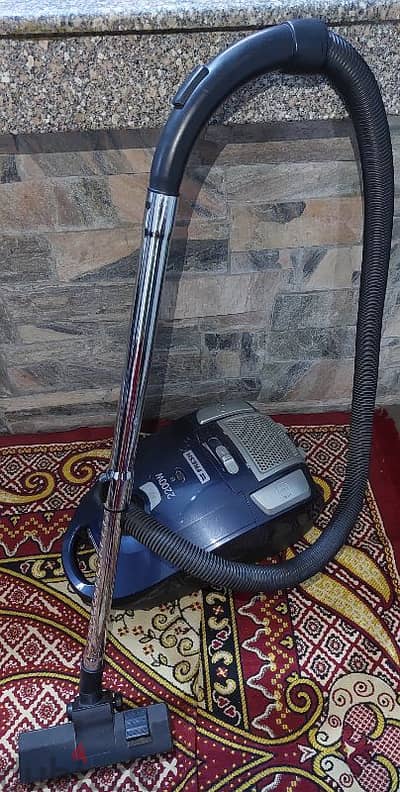 مكنسة فريش ٢٢٠٠ واط