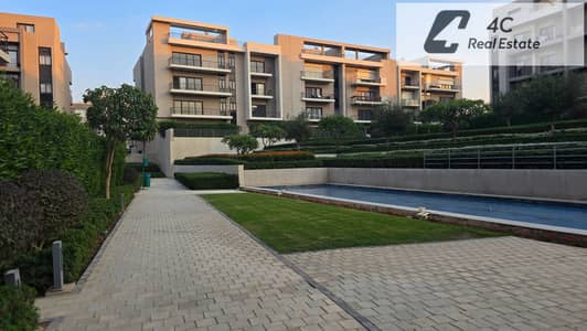 Ready to move Apartment for sale 205 m Fully finished with kitchen and Ac’s in fifth square compound new cairo with down payment and installments