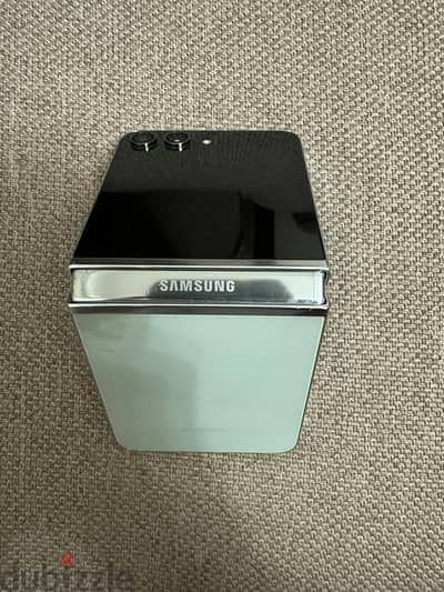 Samsung Flip 5 like new