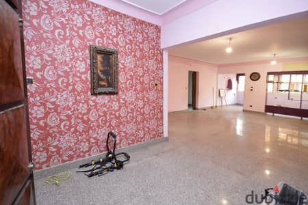 A distinctive apartment for sale in a strategic location – luxury finishing – a steal!