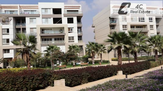 Ready to move apartment with landscape  view, for sale at the best price in Hyde Park Compound – New Cairo, Fifth Settlement