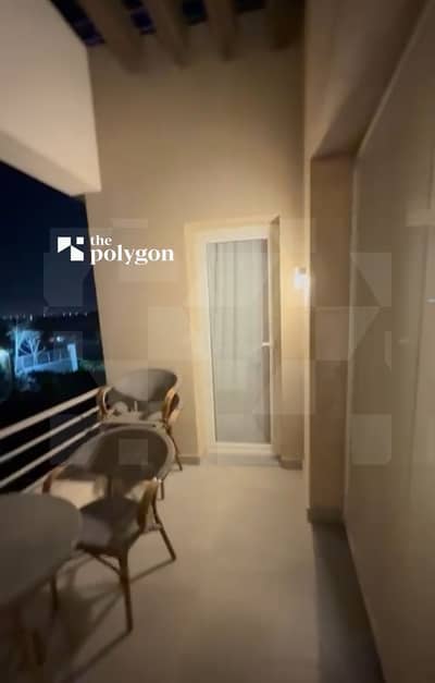 فاميلي هاوس في زا كراون لشركه بالم هيلز ٣ غرف و ٥ حمامات