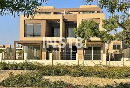 فيلا 535متر للبيع فيو مباشر علي حمام السباحة ولاندسكيب في بالم هيلز نيو كايرو