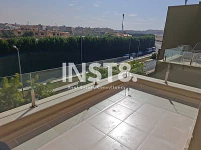 Finished Penthouse 3Bed with Roof Open View for Rent in Village Gate