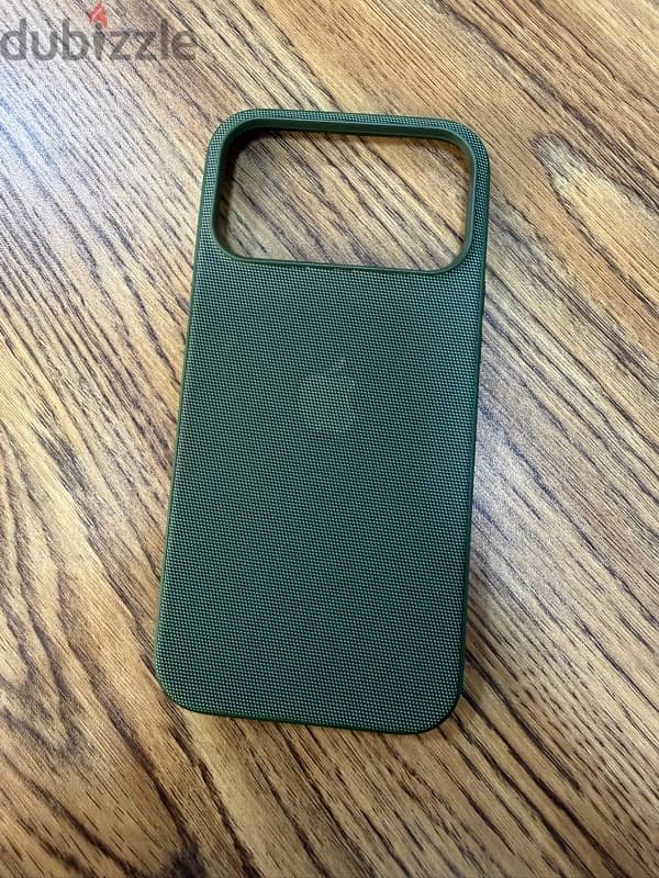 Apple TechWoven Case 4