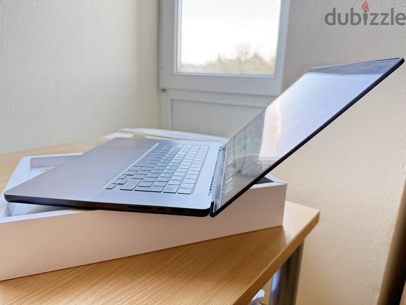MacBook Pro 16'M3 pro 18GB with box 4