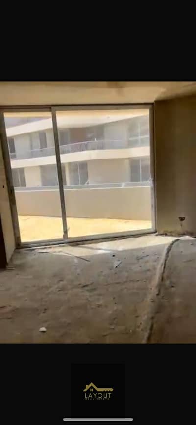 شقة 230م + جاردن 150م للبيع – بلوم فيلدز – 8,000,000 جنيه استلام فوري – جاردن واسعة – داخل كمبوند متكامل الخدمات