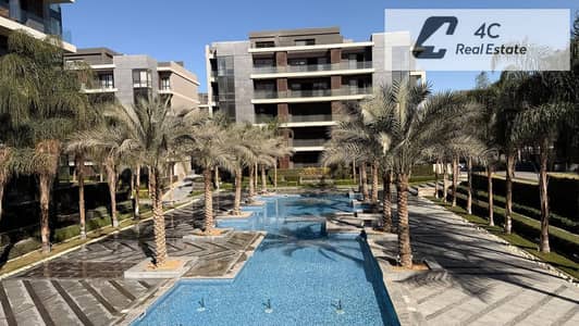 باقل من سعر الماركت ب 800 الف شقة استلام فوري 200 متر 3 غرف نوم برايم لوكيشن للبيع فى كمبوند الباتيو اورو  Elpatio Oro New Cairo التجمع الخامس