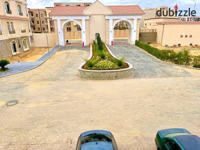 Distinctive duplex Ready To Move located near Mall of Arabia, available on the longest installment plan