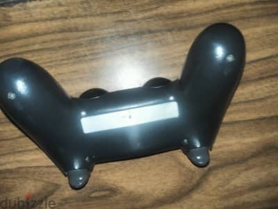 PS4 pro اصلي نسخة يابانية شغلته يوم واحد للتجربه معاه دراع ومعاه علبته