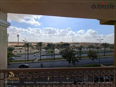 فرصة للإيجار شقة مفروشة 246م مدينتي فيو مباشر على النادي فرش فندقي أول سكن 3 غرف منهم ماستر، موقع مميز قرب الخدمات والبنوكmadinaty