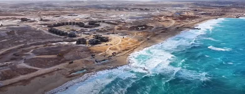 شالية للبيع ريسيل في ساوث ميد SouthMED طلعت مصطفي - الساحل الشمالي - الموقع: بحري علي جزيرة A وسط المارينا (حجز أول يوم الونش أقل من سعر الشركة الحالى