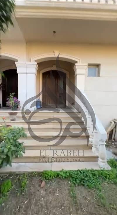 Town house middle for sale in Villino New Cairo prime location under market price