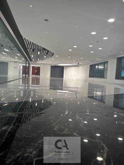 مقر إداري متشطب بالتكييفات للإيجار 600م على شارع التسعين الشمالي مباشرة يصلح لأكبر الشركات - التجمع الخامس